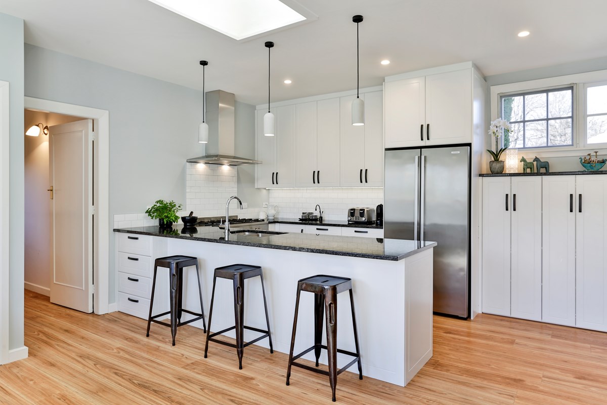 Capri profile Donna Hunter kitchen