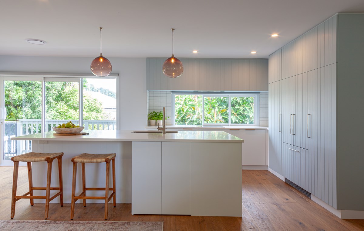 Villa Blue Kawhia profile Beaver Kitchens wide shot